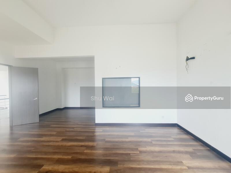 For Sale - 5 Reasons Buy Corner|Low Density|Gated Guarded|Can Extend|Tight Security|Below Market Value