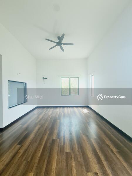For Sale - 5 Reasons Buy Corner|Low Density|Gated Guarded|Can Extend|Tight Security|Below Market Value