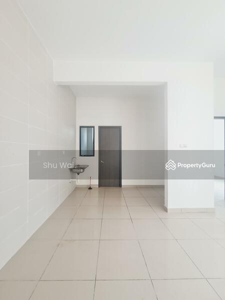 For Sale - 5 Reasons Buy Corner|Low Density|Gated Guarded|Can Extend|Tight Security|Below Market Value
