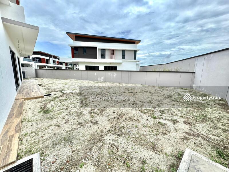 For Sale - The Grand Thompson