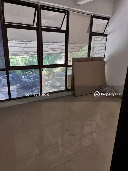 Untuk Disewa - jalan bukit idaman 8/1