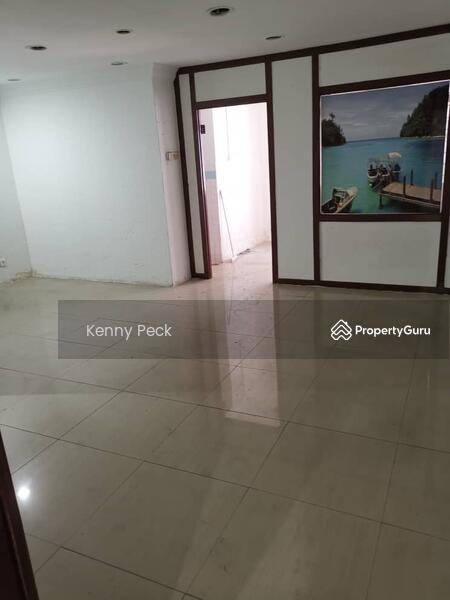 Untuk Disewa - jalan bukit idaman 8/1