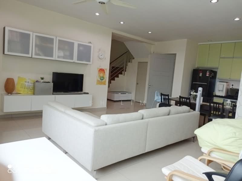 Kondominium untuk Disewa di Birch Regency @ Penang Times Square - SH Lim - Living Room - PropertyGuru.com.my