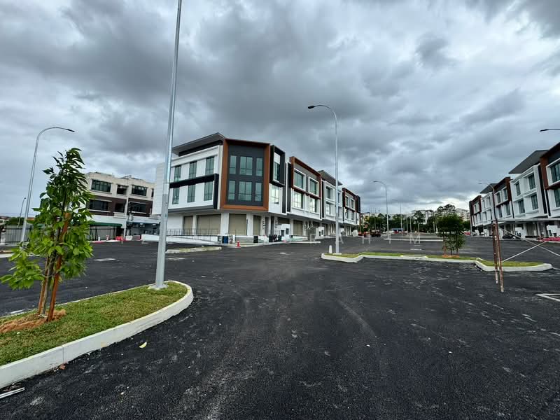 Kedai / Pejabat untuk Disewa di Bandar Seri Putra (Bangi) - Izzat Ibrahim - PropertyGuru.com.my