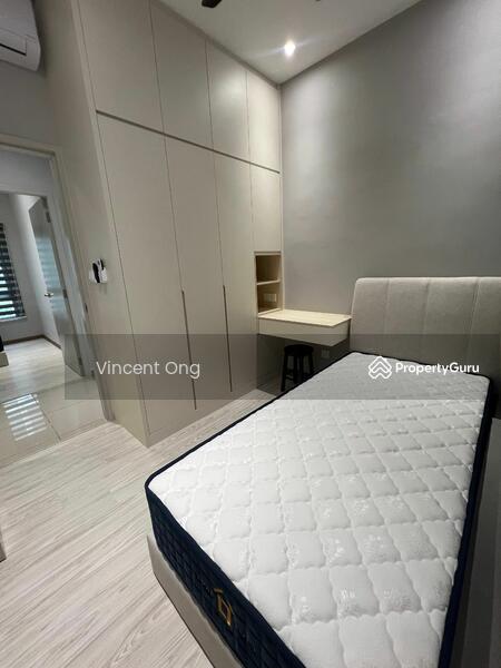 For Rent - M Oscar