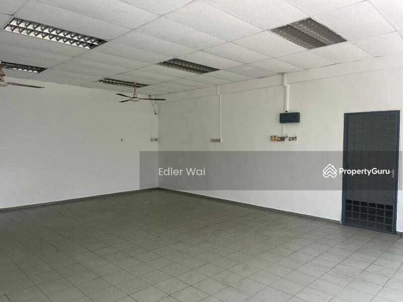 Untuk Disewa - 1.5 Storey Terrace Light Industrial @ Taman Industry Teguh