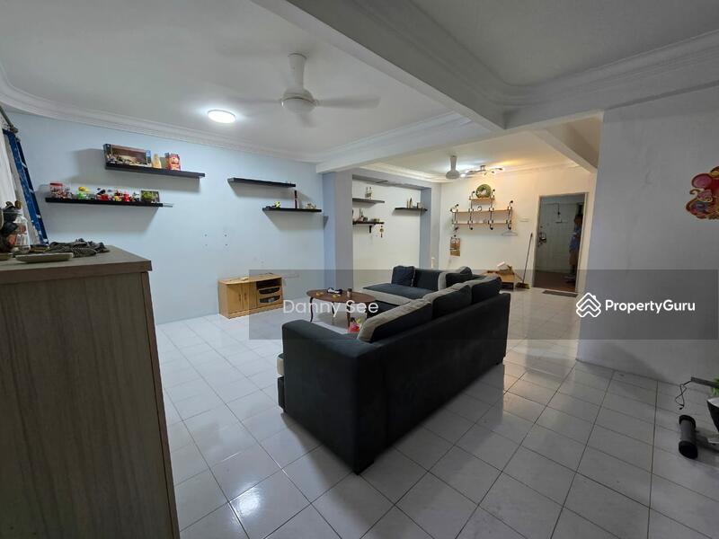 For Sale - Taman Putri Kulai Double Storey Terrace House Unblock View