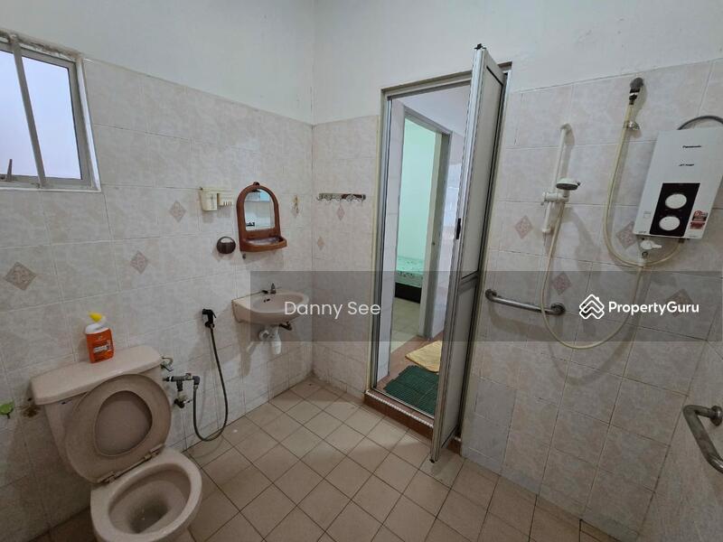 For Sale - Taman Putri Kulai Double Storey Terrace House Unblock View