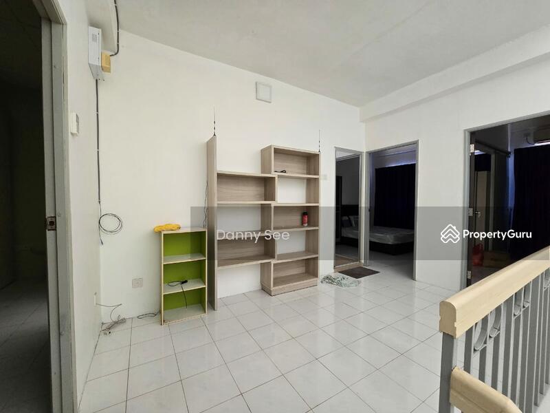 For Sale - Taman Putri Kulai Double Storey Terrace House Unblock View