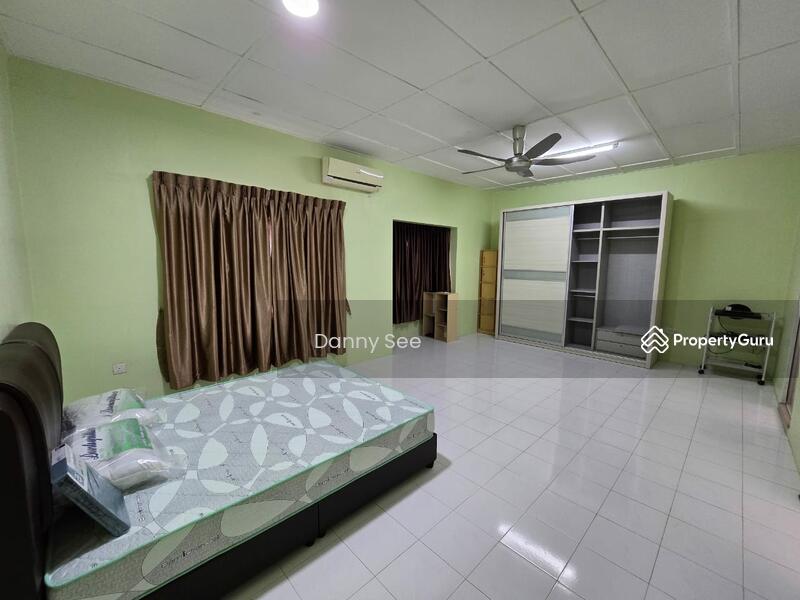 For Sale - Taman Putri Kulai Double Storey Terrace House Unblock View