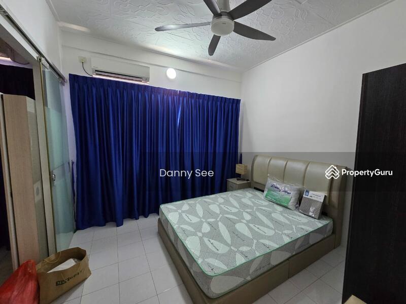 For Sale - Taman Putri Kulai Double Storey Terrace House Unblock View