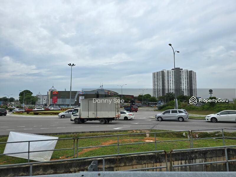 Untuk Disewa - Bandar Putra Kulai 3 Storey Shop Unblock View