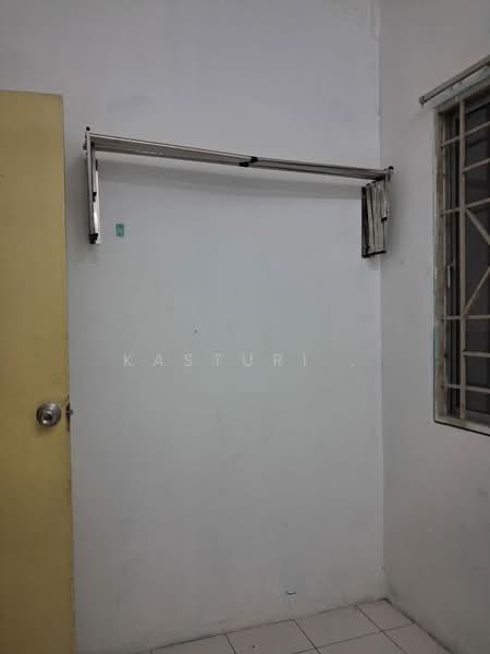 Apartment for Rent at Pangsapuri Damai Senja - Kasturi . - Interior - PropertyGuru.com.my