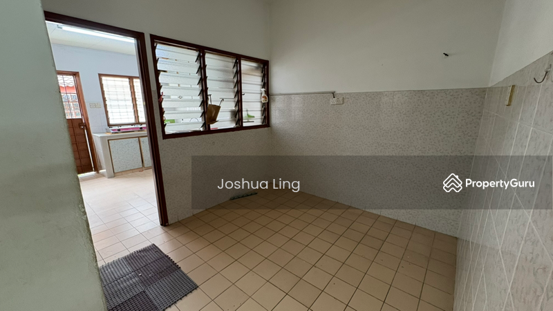For Sale - 2-storey Terrace House at Usj 11