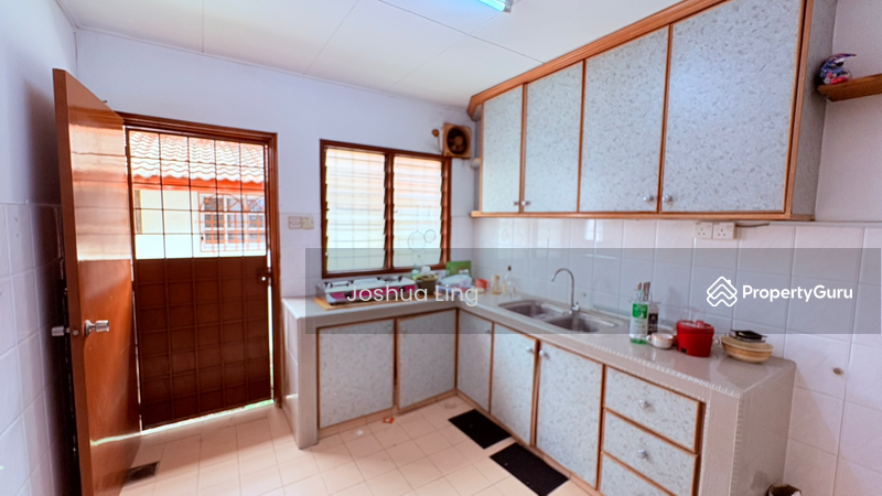 For Sale - 2-storey Terrace House at Usj 11
