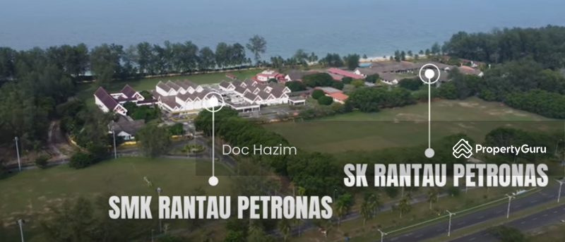 Untuk Dijual - Rantau Petronas Semi-D staff house near Mesra Mall, Petronas Office, Golf Course, Clubhouse, School