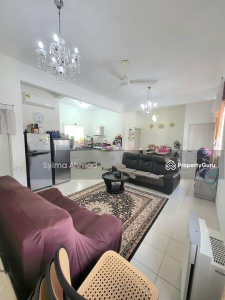 For Sale - Partially Furnished Eristana Townhouse, Saujana Utama Sungai Buloh