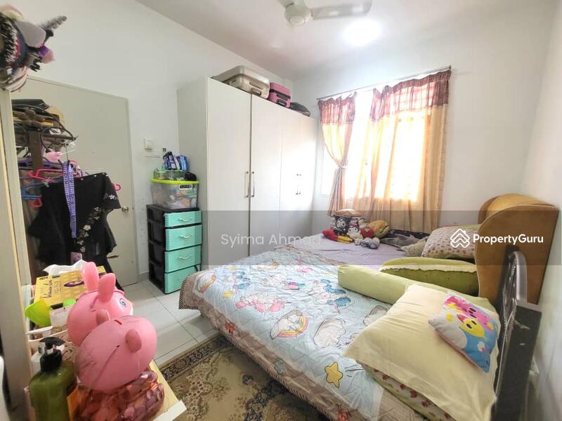 For Sale - Partially Furnished Eristana Townhouse, Saujana Utama Sungai Buloh