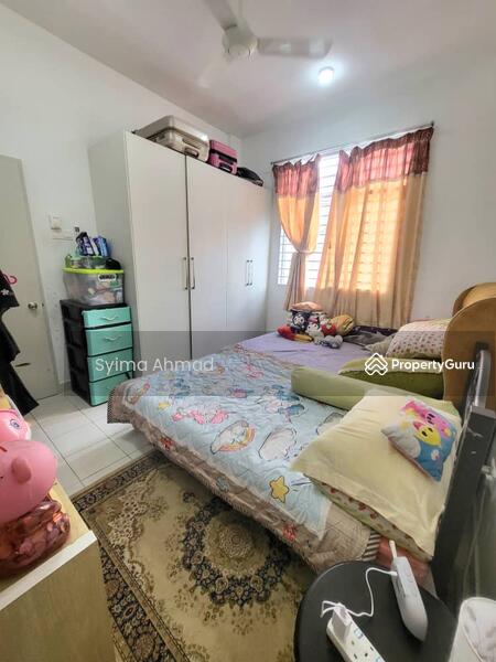 For Sale - Partially Furnished Eristana Townhouse, Saujana Utama Sungai Buloh