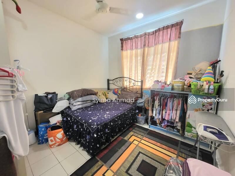 For Sale - Partially Furnished Eristana Townhouse, Saujana Utama Sungai Buloh