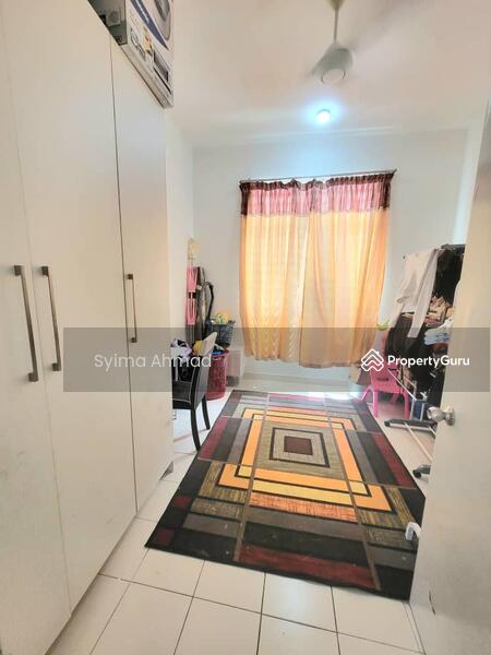 For Sale - Partially Furnished Eristana Townhouse, Saujana Utama Sungai Buloh