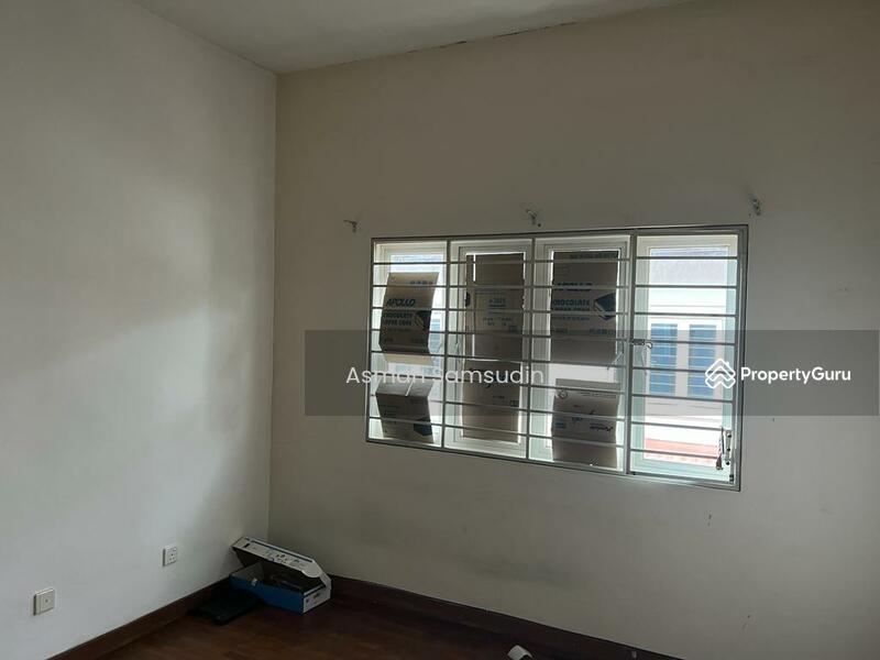 For Rent - Double Storey Jalan Ubin For Rental in Bukit Jelutong Shah Alam