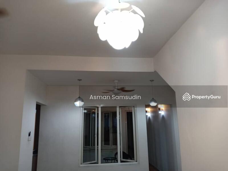 For Rent - Double Storey Jalan Ubin For Rental in Bukit Jelutong Shah Alam
