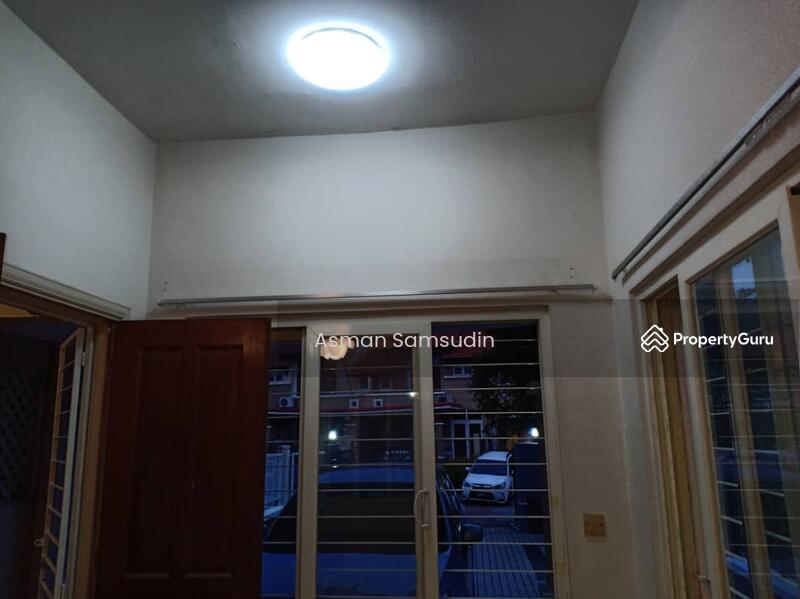 For Rent - Double Storey Jalan Ubin For Rental in Bukit Jelutong Shah Alam