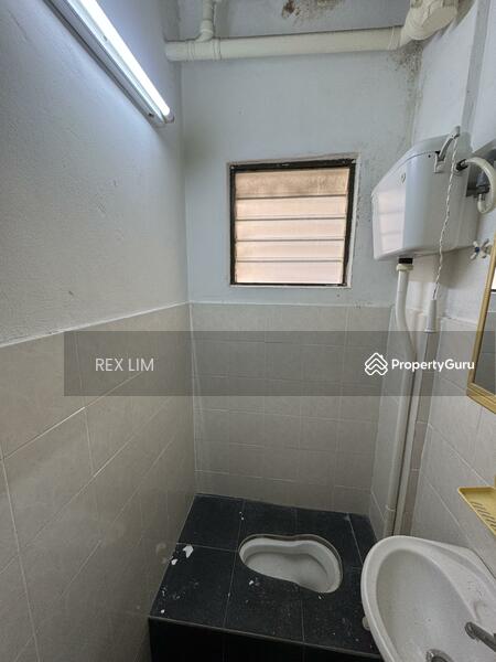 For Sale - Puchong Utama Court 2