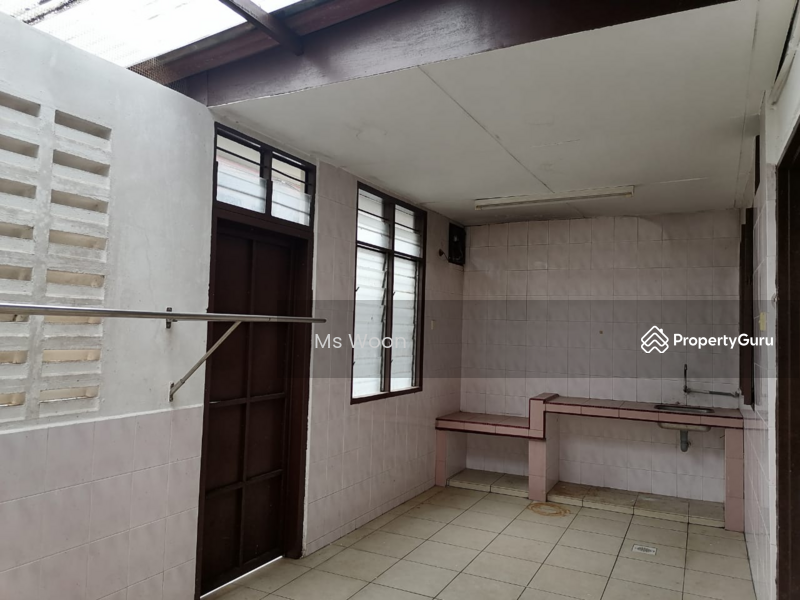Untuk Disewa - 2-storey Terrace House at Taman Perkota