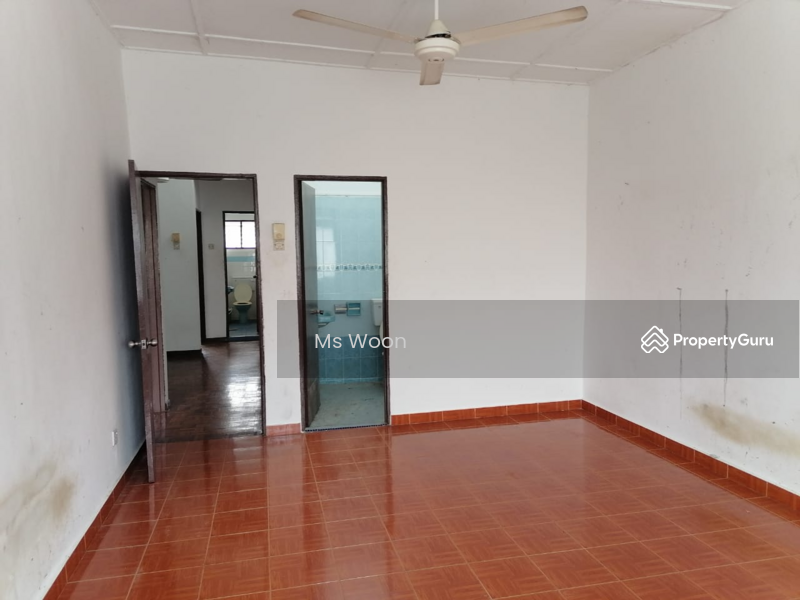 Untuk Disewa - 2-storey Terrace House at Taman Perkota