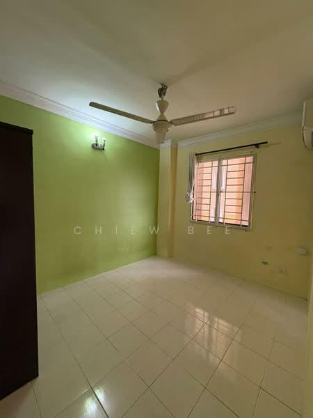 Kondominium untuk Dijual di Serina Bay - Chiew Bee - Bedroom - PropertyGuru.com.my