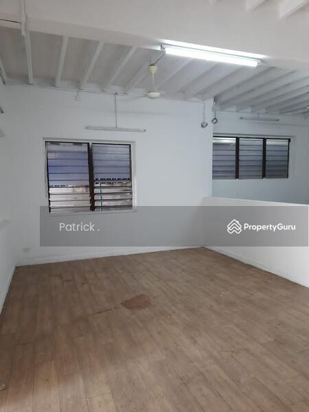 Untuk Disewa - 2 Storey Semi-D【Main Road】 Jalan Udini Bukit Dumbar Jelutong 3880sf