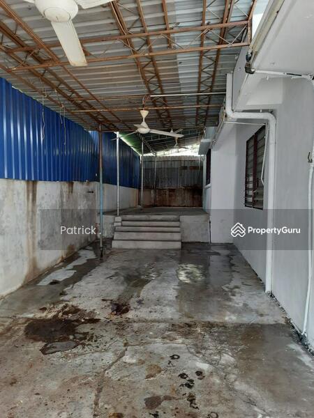 Untuk Disewa - 2 Storey Semi-D【Main Road】 Jalan Udini Bukit Dumbar Jelutong 3880sf