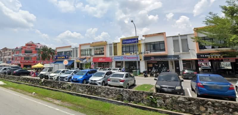 Shop for Sale in Bandar Tasik Kesuma (Beranang) - Joanna Tay - Exterior - PropertyGuru.com.my