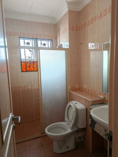 2-storey Terraced House for Sale in Putra Heights (Subang Jaya) - Lydia Loo - Bathroom - PropertyGuru.com.my