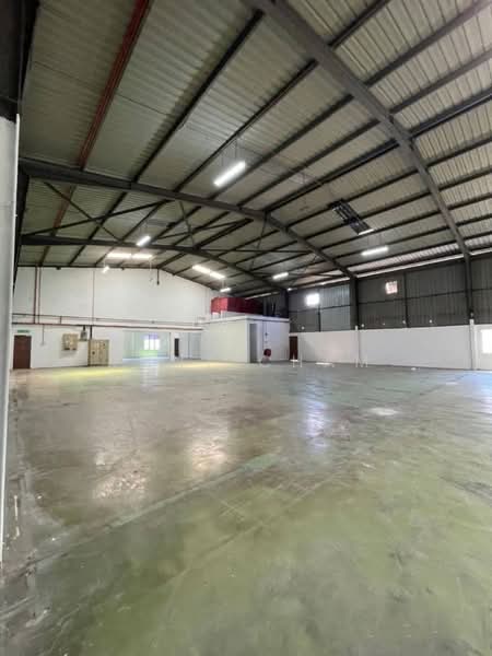 Detached Factory for Rent in Pandamaran (Klang) - Tony Cham - Interior - PropertyGuru.com.my