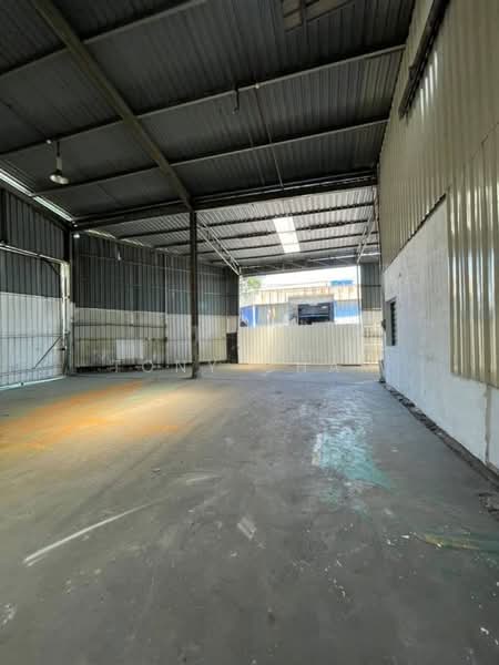 Detached Factory for Rent in Pandamaran (Klang) - Tony Cham - Interior - PropertyGuru.com.my