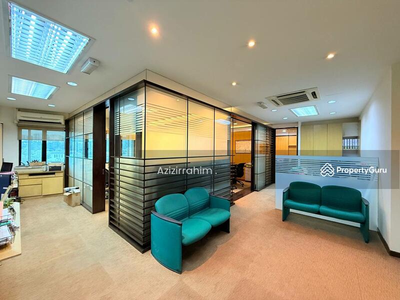 Untuk Dijual - 5 and a half and 3 Storey Office Lot