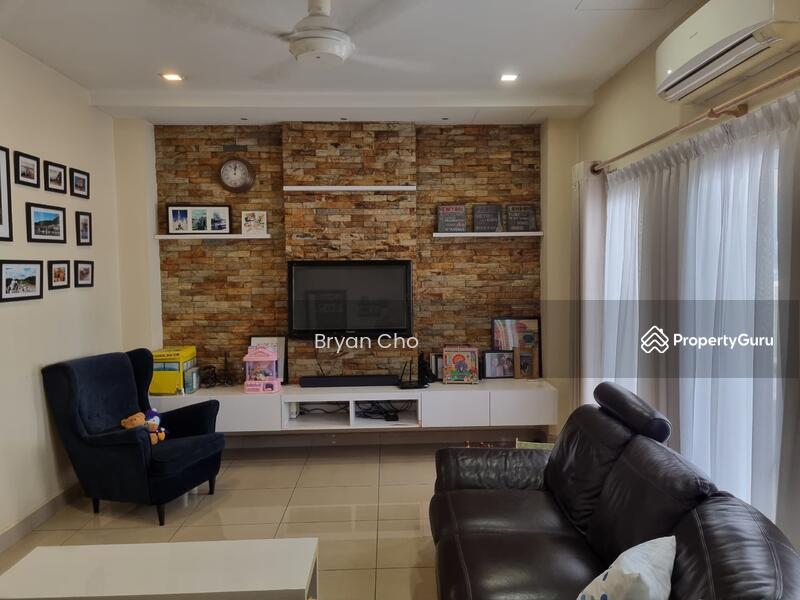For Sale - [Fully reno | Below Market] Lake view homes 2 storey Taman Tasik prima Puchong