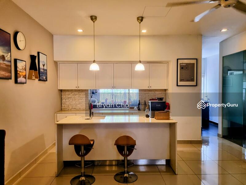 For Sale - [Fully reno | Below Market] Lake view homes 2 storey Taman Tasik prima Puchong