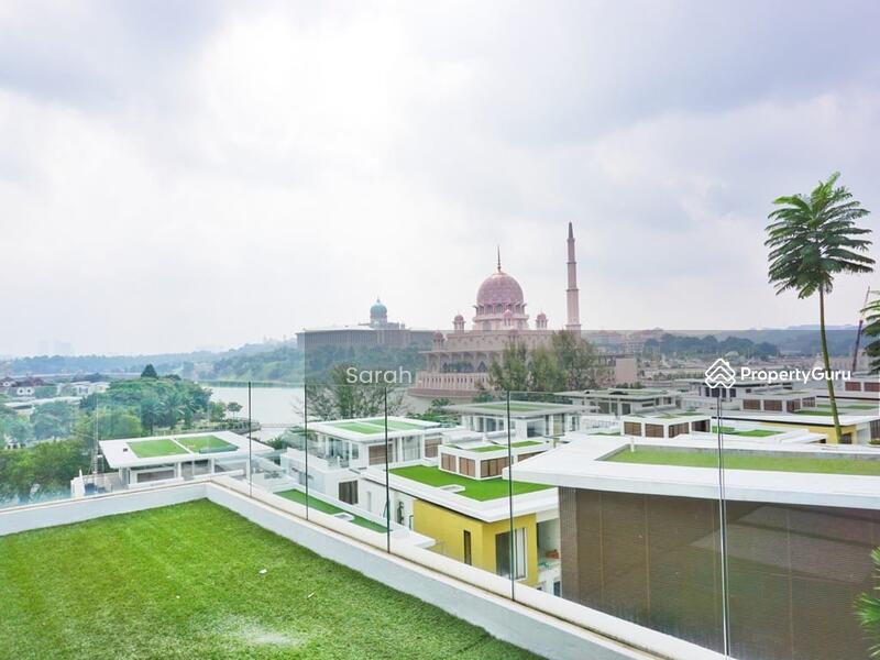 Untuk Dijual - Astana Lakefront Villa