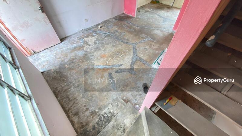 For Sale - Jalan Meranti Bandar Utama Pekan Batang Kali