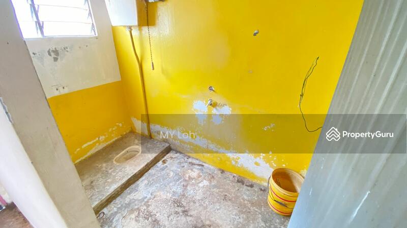 For Sale - Jalan Meranti Bandar Utama Pekan Batang Kali
