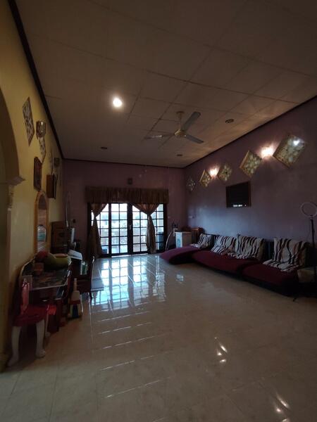 Untuk Dijual - Banglo Setingkat Taman Chendering Utama,Kuala Terengganu