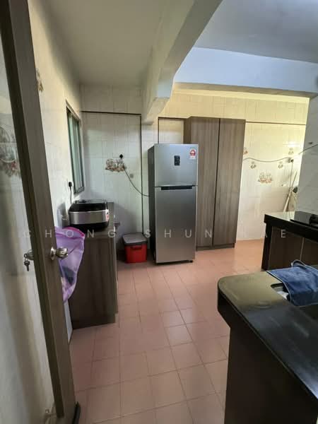 Flat for Sale at Rumah Pangsa Mawar - Chong Shun Kae - Kitchen - PropertyGuru.com.my