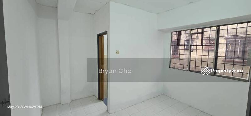 Rumah Flat untuk Dijual di Taman Sri Kuching - Bryan Cho - PropertyGuru.com.my