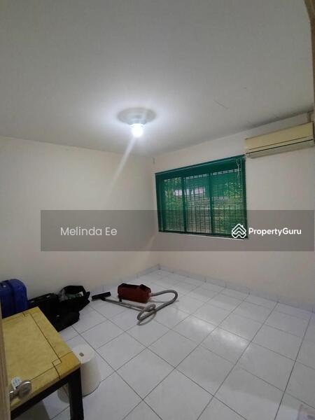 Untuk Dijual - Johor Bahru Taman Ponderosa Fully Renovated 2 Storey Semi D 4bed