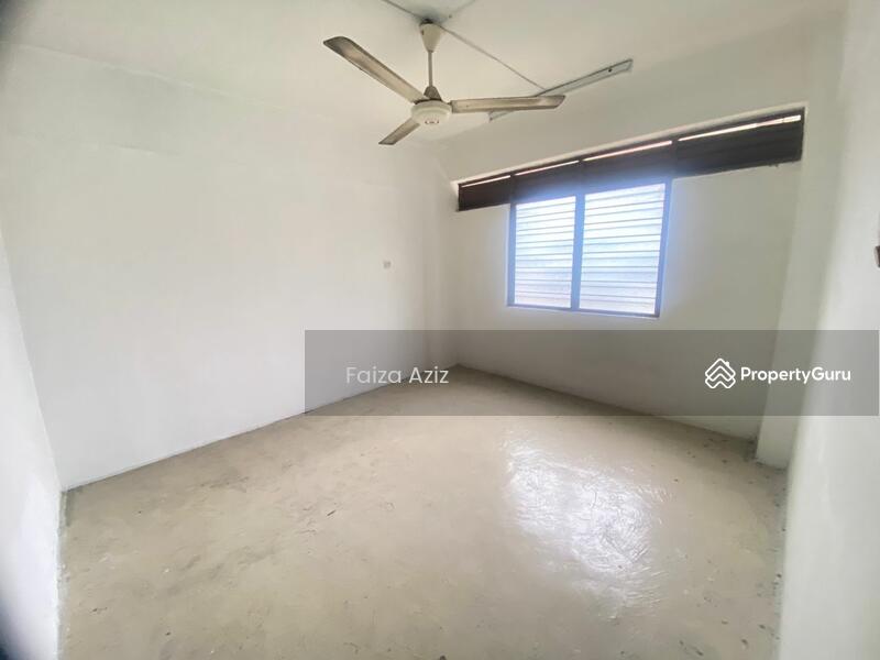 Untuk Dijual - PKNS 17 Kampung Kerinchi