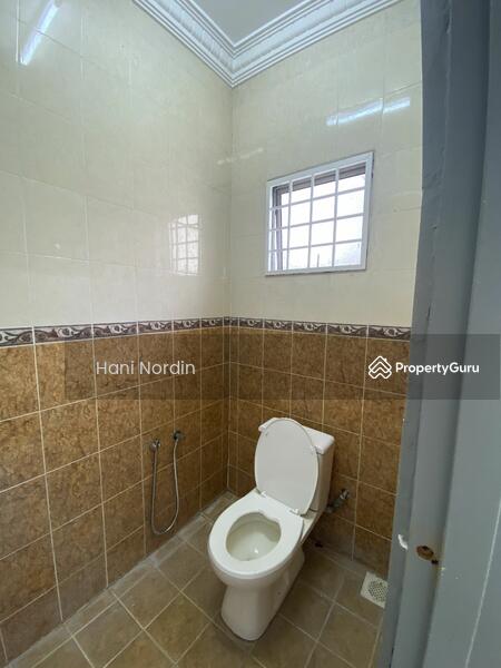 Untuk Disewa - Taman Ampang Hilir, End Lot. Like New. Classic with Vintage Charm